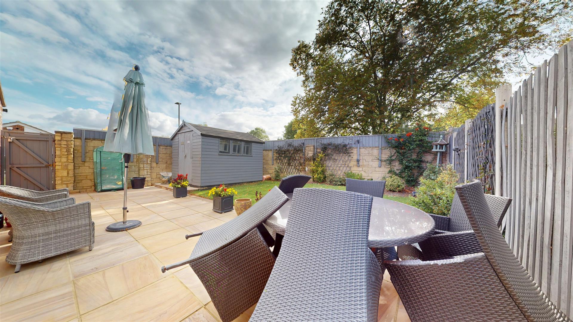 4 bed property in Watts Close, Milton Keynes